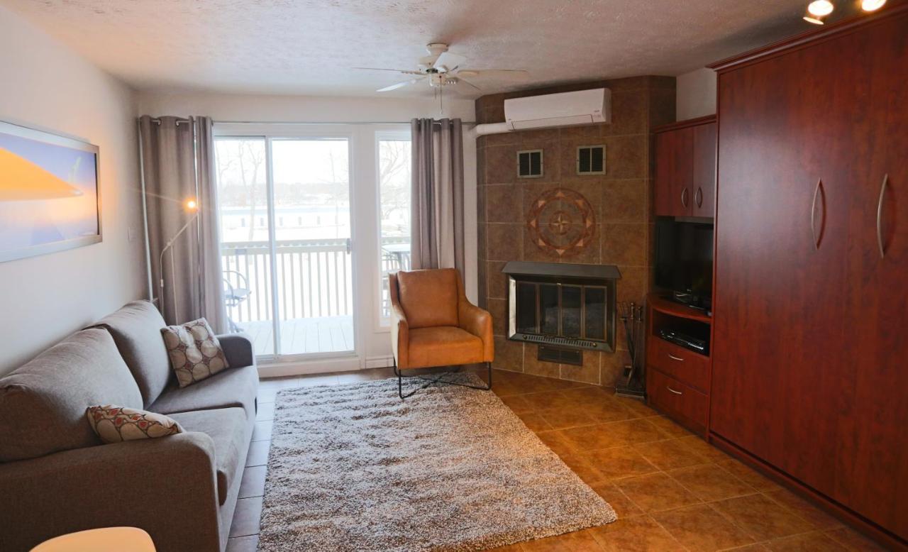 Magog Waterfront Condo Exterior foto
